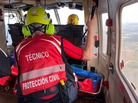 Evacuada En Helicóptero Una Menor De La Playa De Luaña Tras Sufrir Un