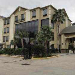 Holiday Inn Express & Suites Houston North InterContinental - 11 Photos ...