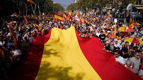 Spanien Proteste gegen Amnestie für katalanische Separatisten ZEIT