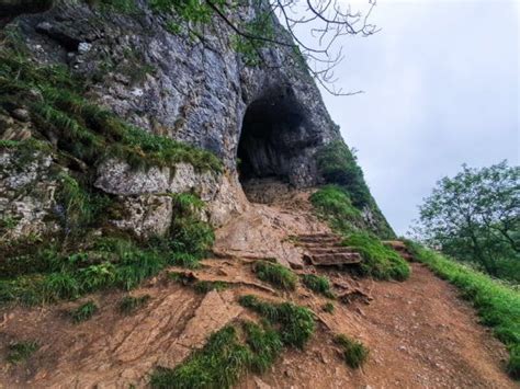 7 Cool Caves In The Peak District You Can Visit For Free Peak