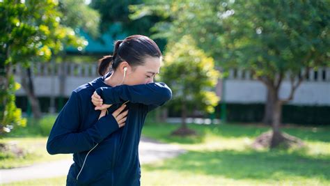 Sneezing After Exercise? Here’s What Your Body Is Trying to Tell You