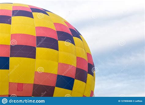 Globos Del Aire Caliente Sobre El Cielo Foto De Archivo Imagen De