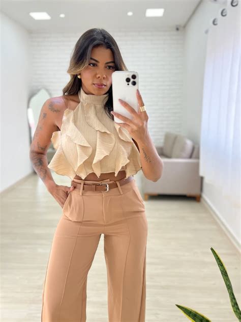 Cropped Babado Tassia Nude Hyorrana