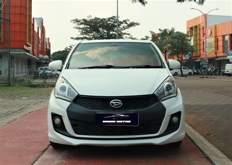 Spesifikasi Daihatsu Sirion Konfigurasi Fitur Oto