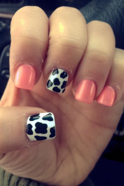 Pin By Sara Elizabeth Lawson On Nails Country Nails Cow Nails