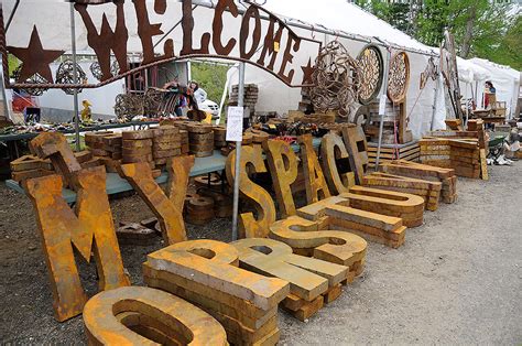 Brimfield Antique Show 2015 | Boston Design Guide