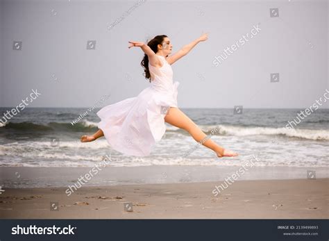 Female Ballet Dancer Dancing On Beach Stock Photo 2139499893 | Shutterstock