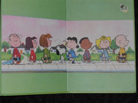 Vintage Its A Mystery Charlie Brown Peanuts Book 1975 Etsy