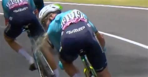 Mark Cavendish Vomits On Side Of Road During Disastrous Stage One On