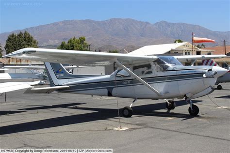 Aircraft N9795B 1982 Cessna 172RG Cutlass RG C N 172RG1042 Photo By