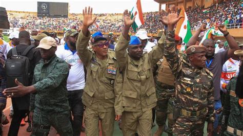 Le Niger Accuse La France De Pr Parer Une Attaque Militaire Depuis Des