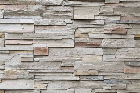 Natural Stone Siding Installation Costs for Your Home in 2025