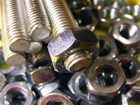 Choosing The Best Material For Your Fasteners | Fastenere.com