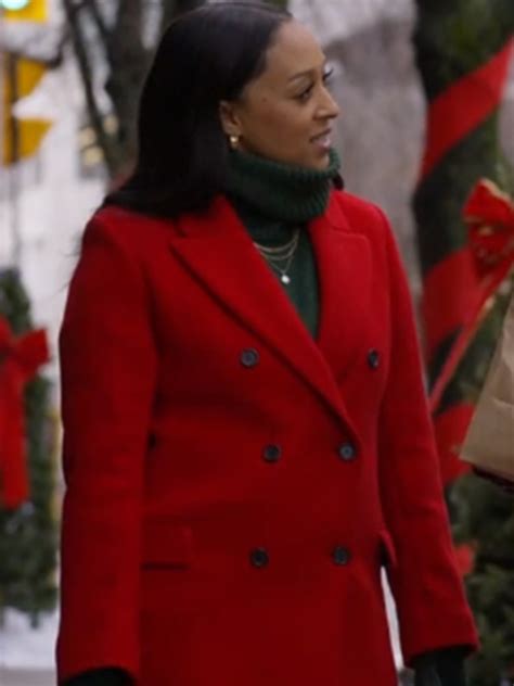 Yes, Chef! Christmas 2023 Tia Mowry Red Coat - Hit Jacket