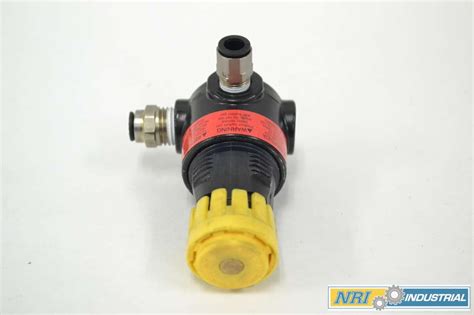 Parker 14r113fc 4 Way Pressure 300psi 1 4 In Pneumatic Regulator B343174 Industrial