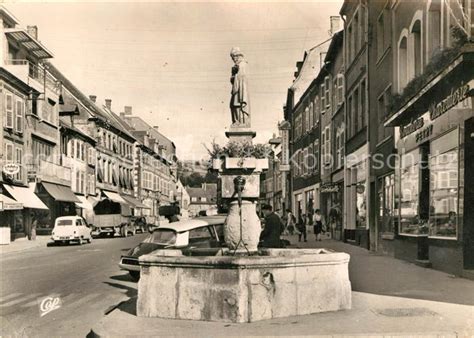 Postkarte Carte Postale Saint Avold Rue Hirschauer Et La Fontaine