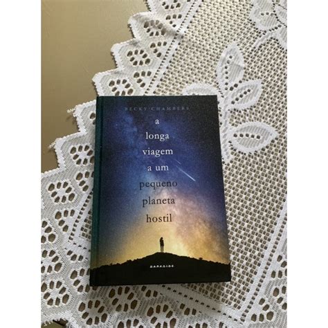 Livro A Longa Viagem A Um Pequeno Planeta Hostil Shopee Brasil