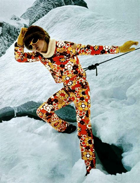 Lofficiel De La Mode Magazine 1970 Ski Fashion Vintage Ski Apres Ski Style