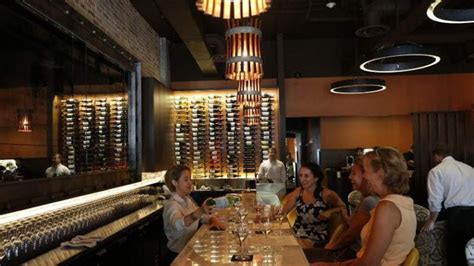 Review: Annata Wine Bar on Beach Drive offers superb sips, nibbles