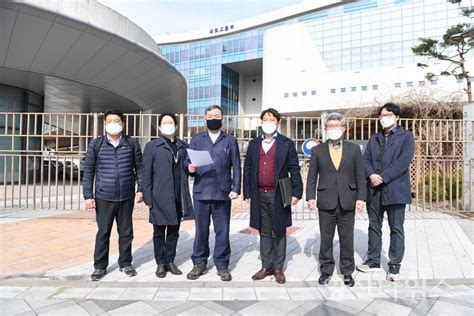 기장군수 국토교통부 청사 앞에서 동남권 방사선 의·과학 일반산업단지 지역에 도심융합특구 유치 당위성에 대한 입장문 밝혀 양산타임스