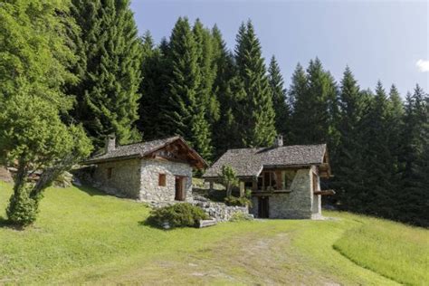 Proprietà rustica in vendita in viale Dolomiti di Brenta Pinzolo