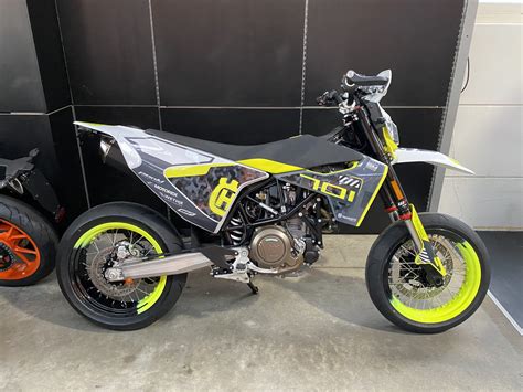 Husqvarna 701 Supermoto Spezial Umbau HUSQVARNA Regensburg