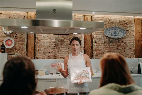 Madrid Corso Di Cucina Di Paella E Tapas Con Visita Al Mercato Locale