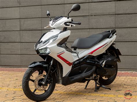 Honda Airblade 2022 White Dc Motorbikes