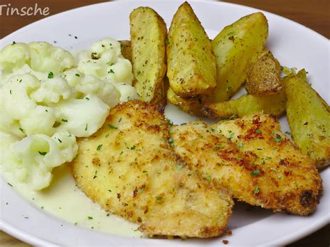 H Hnchenschnitzel Mit Countrykartoffeln Blumenkohl Rezept Kochbar De