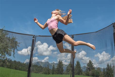 Wie Trampolinspringen Deine Gesundheit Und Fitness Verbessert