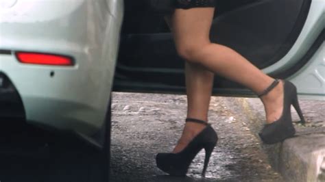 Mexico Civil Society Groups Help Sex Workers During Outbreak Univision News Univision