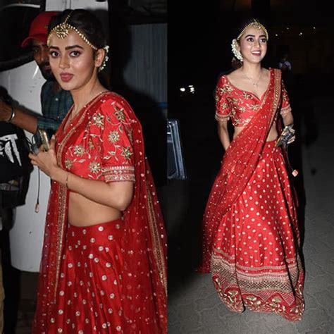 Tejasswi Prakash Aka Naagin 6s Pratha Turns Bride Fans Go How Pretty She Is Pics