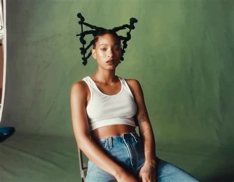 Willow Smith Bares Abs In Black And White Teaser Image For New Song Symptom Of Life