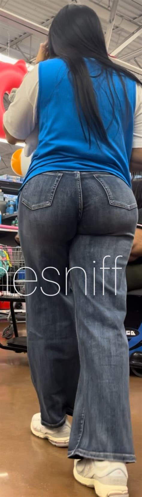Unbelievable Walmart Latina Employee W Pornstar Butt Tight Jeans Forum