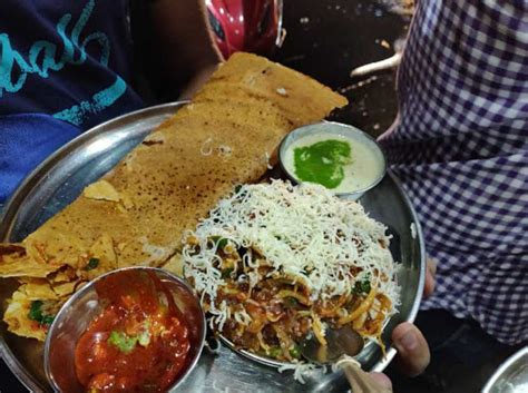 12 Khau Gallis Of Mumbai For A Gastronomic Food Tour Holidify
