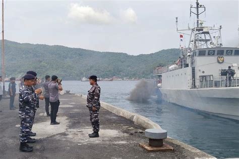 Erupsi Gunung Ruang Tni Al Kerahkan Kri Kakap Dan Prajurit