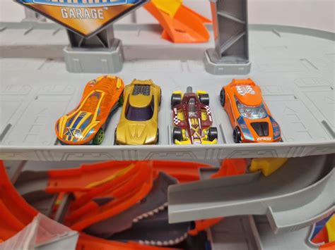 Hot Wheels City Hw Ultimate Parkgarage Und Parkhaus Mit Hai Kaufen Auf Ricardo