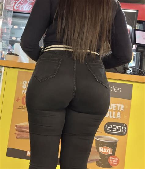 Phat Latina In Tight Jeans Tight Jeans Forum