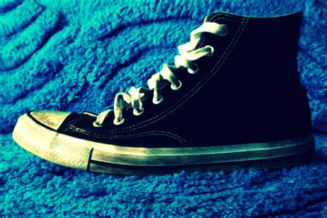 Black Converse by Juandii on DeviantArt