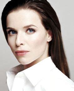 9 Hot Sexy Thekla Reuten Bikini Pics