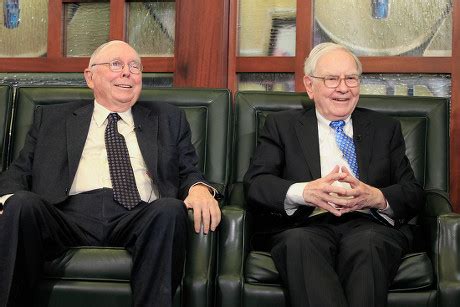 Warren Buffett Charlie Munger Berkshire Hathaway Editorial Stock Photo ...