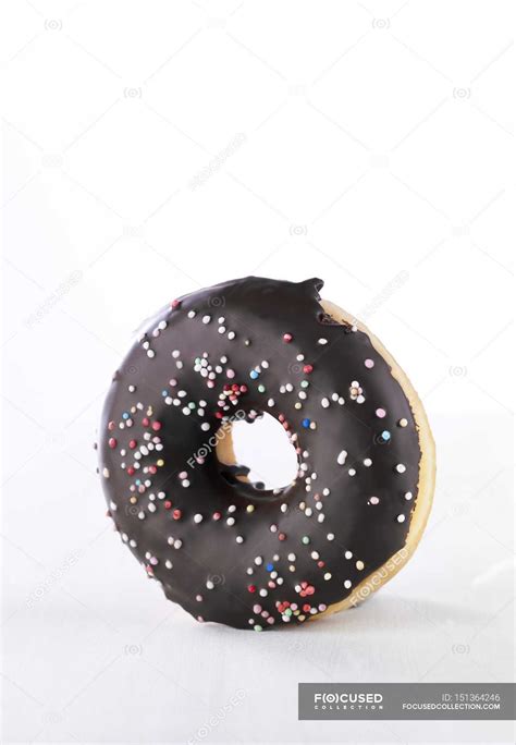 Doughnut with chocolate glaze — Ready To Eat, lifestyle - Stock Photo | #151364246