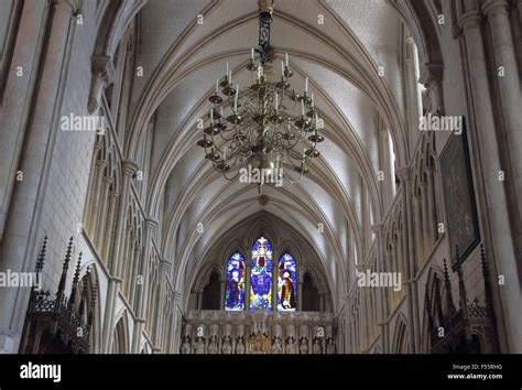 Southwark cathedral interior hi-res stock photography and images - Alamy