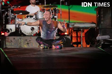 Persen Penonton Coldplay Di Jakarta Kembalikan Xylobands