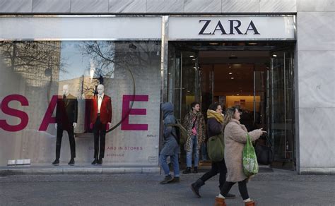 Zara H M Bershka y otras marcas anuncian cuándo empezarán las rebajas