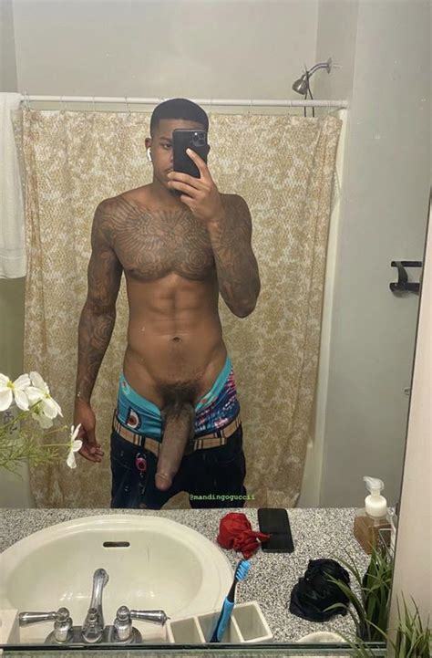 Fotos De Homens Negr Es Roludos Pelados Blog Famosos Nus