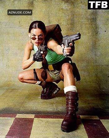 LARA WELLER Nude AZNude