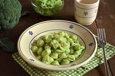 Ricetta Pasta Al Pesto Di Broccoli La Ricetta Della Cucina Imperfetta