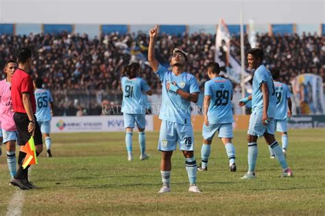 Hasil Derby Jatim Persela Vs Gresik United Persela Semakin Mendominasi