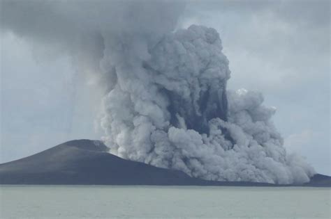 Submarine volcanoes: expedition sheds light on eruptions